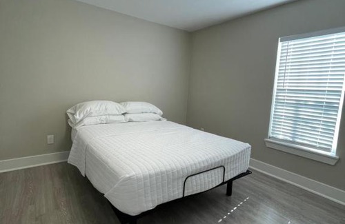 Northside Apartment | Adorable 2 bedroom guesthouse