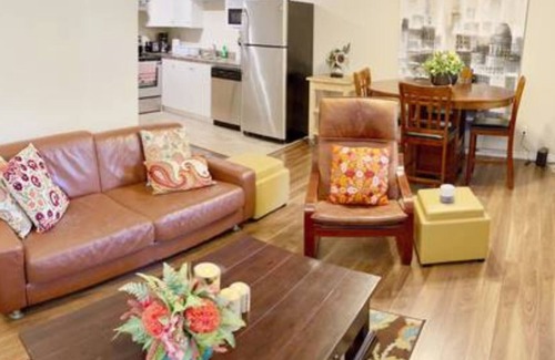 Northwest Edmonton House | Adorable 2-bedroom place with in-suite laundry