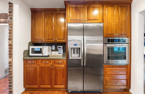Granada Hills North House | ༄Adorable༄ 4 bedroom home with Pool & more