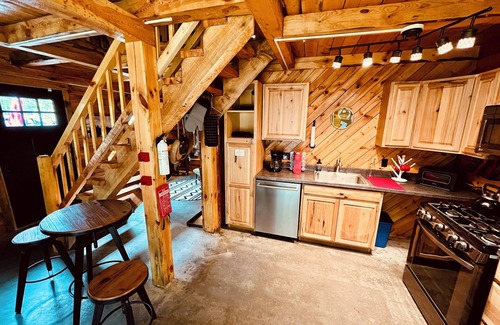 Long Lake Cabin | Adorable Adirondack Cabin - PRIME Location - Close to it All!