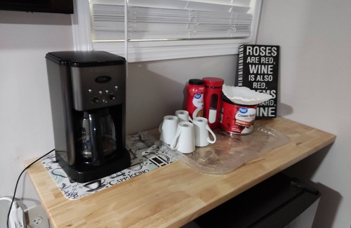 Noblesville Apartment | Adorable and Clean Suite walk to Downtown Noblesville