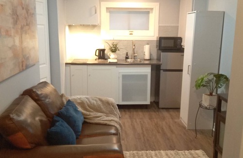Burlington Apartment | Adorable Apt in Burlington