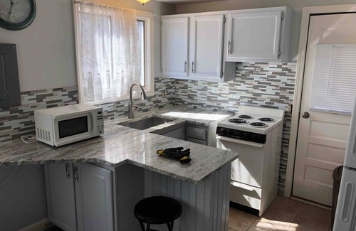 Dennis Port Cottage | Adorable Beach Cottage