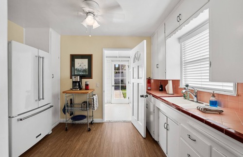 Huntington Beach House | Adorable Beach House 5 Blocks from the beach with two car garage and Wifi