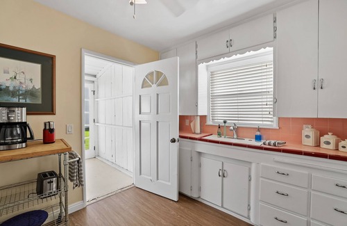 Huntington Beach House | Adorable Beach House 5 Blocks from the beach with two car garage and Wifi