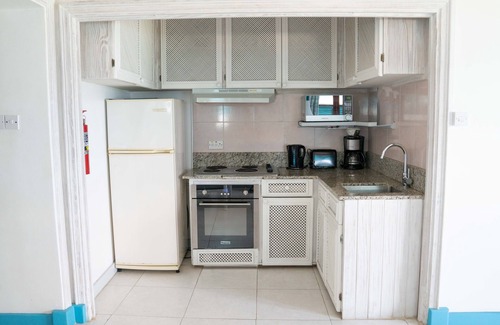 Speightstown Apartment | Adorable beachside 1-bedroom apartment