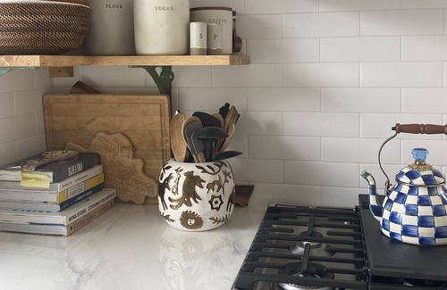 Dartmouth House | Adorable Bungalow in the Heart of Padanaram Village