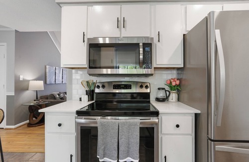 Savannah House | Adorable Bungalow Near Tybee Beach