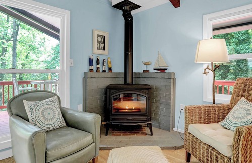 Chesapeake Ranch Estates-Drum Point Cottage | Adorable bungalow w/ access to private beaches and water views.