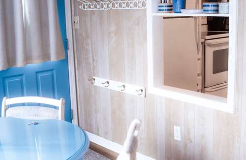 Martin Cabin | Adorable Cabin with great views, swimming, bathing and fishing