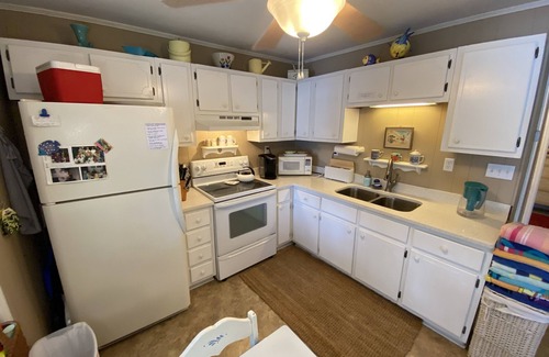 Martin Cabin | Adorable Cabin with great views, swimming, bathing and fishing