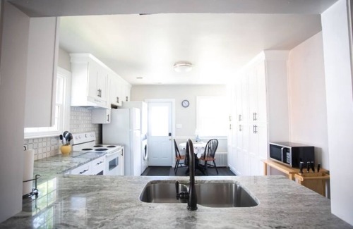 Willow Lawn House | Adorable cape cod in quiet & safe neighborhood. Location, Location, Location!