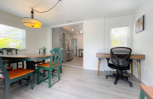 United Central House | Adorable Compound for 10 - including main house and 2 private studios