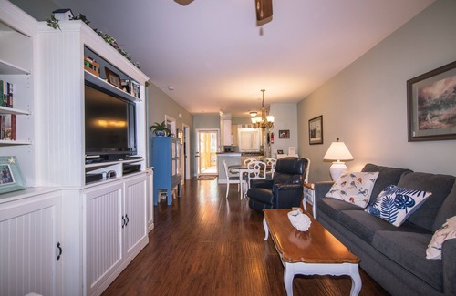 Summerwind Villas Condo | Adorable Condo w/Golf Course Views; Gated Community & Easy Beach Access: Amenities for Fee