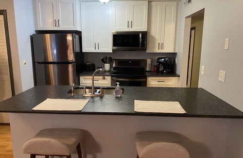 Columbia House | Adorable, convenient 3 bed, 2 bath Columbia Ranch home. Clean and spacious!