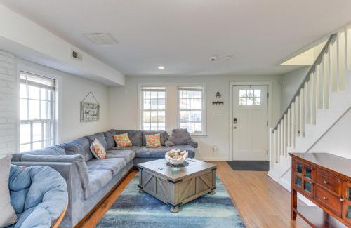 Colonial Beach House | Adorable Cottage Fire Pit, Walk to Colonial Beach