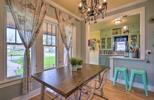 Seguin House | Adorable Cottage Less Than 1 Mi to Guadalupe River and Dtwn