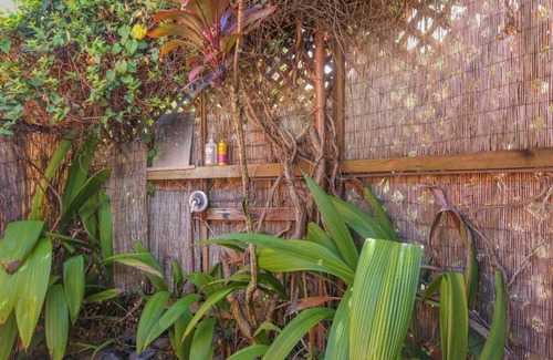 Kuau Cottage | Adorable cottage near small beach