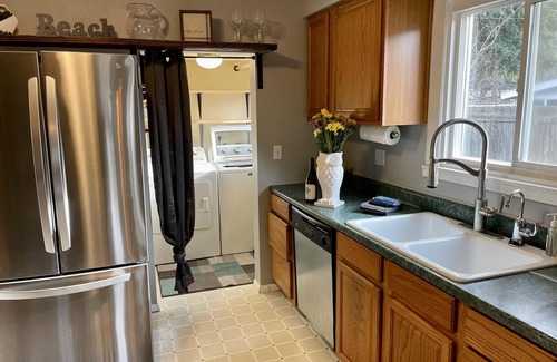 Coeur d'Alene House | Adorable Cottage in Perfect Downtown CDA Location