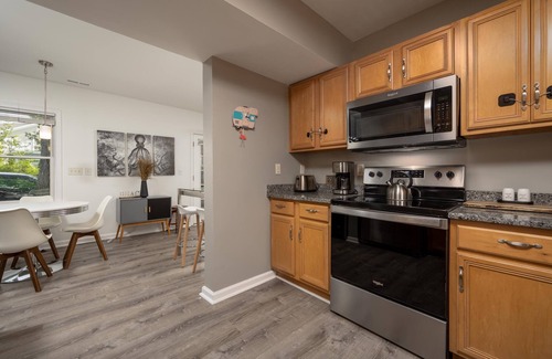 Rehoboth Beach Cottage | ADORABLE COTTAGE "IN-TOWN" REHOBOTH BEACH -510B REHOBOTH AVE.