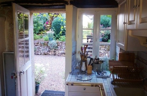 Authiou House | Adorable country house in the heart of a hamlet overlooking the valley