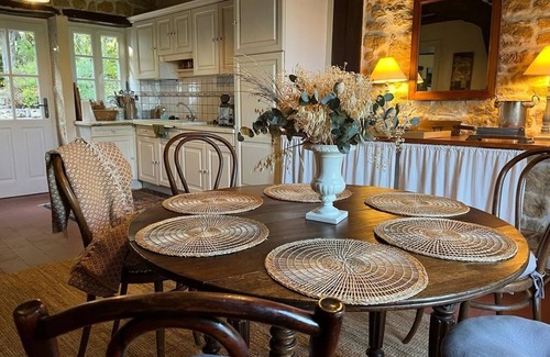 Authiou House | Adorable country house in the heart of a hamlet overlooking the valley
