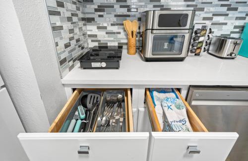 Cedar Crest Apartment | Adorable Cute 1BR Dallas Stay