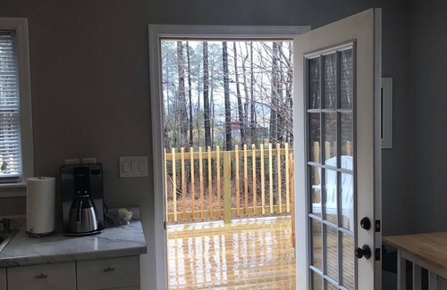 Fentress House | Adorable, detached, carriage guest house in a quiet, wooded setting.
