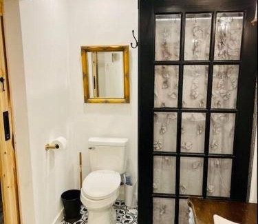 Fernandina Beach House | Adorable French Cottage style - 1 bedroom.