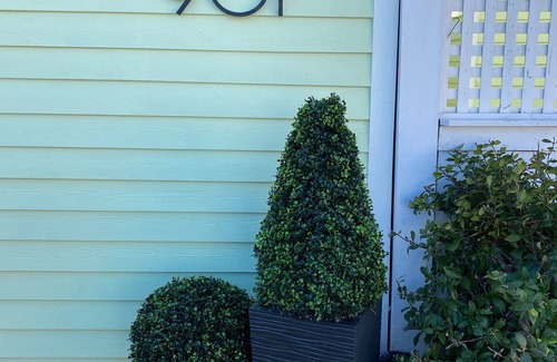 Galveston Apartment | Adorable garage apartment.