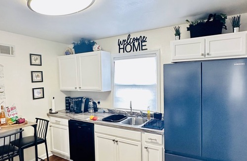 Erie House | Adorable Gem House in the Gem City!