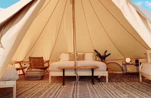 Juab County House | Adorable glamping Tent on private sandy beach