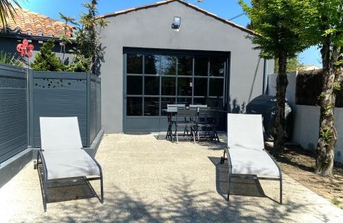 Olonne-sur-Mer Villa | Adorable Guest House avec balnéo et piscine