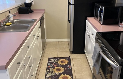 Limona Improvement House | Adorable Guesthouse