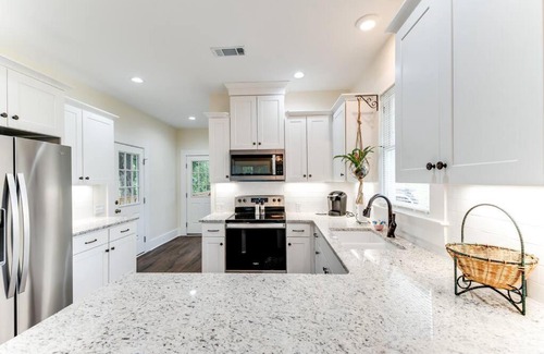 Taylorville House | Adorable home near the University of Alabama