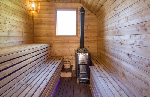 Brod Moravice House | Adorable home with pool and jacuzzi for use surrounded by beautiful nature !