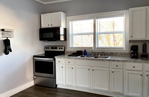 Petersburg Apartment | Adorable King's Stay