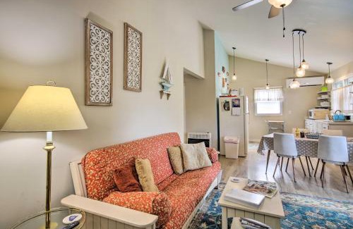 Chapin House | Adorable Lakefront Cottage with Dock and Grill!