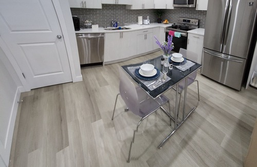 Northwest Calgary House | Adorable Legal Suite in NW, Calgary