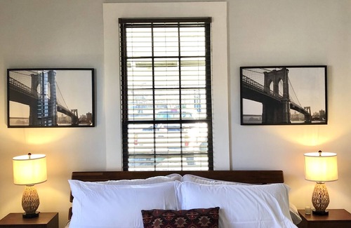 Mathews Cottage | Adorable Main Street Cottage, Modern Couples Retreat