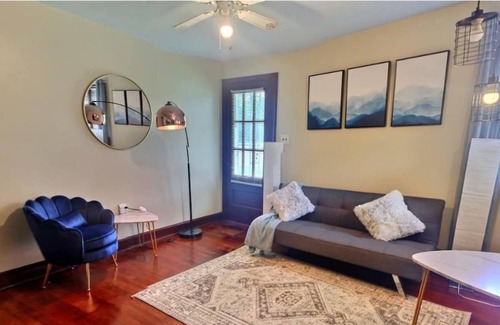 LaVale House | Adorable, mid-century home. Single level, pets ok.