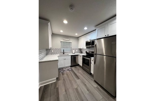 Tampa Heights House | Adorable Modern Patio Bungalow Near Downtown Tampa
