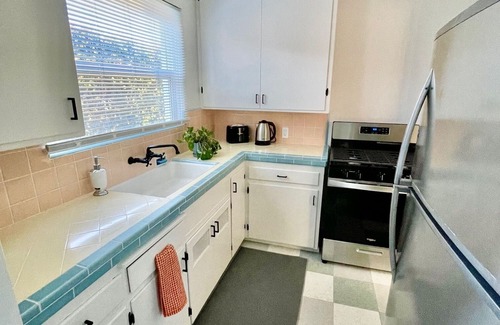 La Mesa House | ADORABLE & newly remodeled house near La Mesa Village & 20 min to the beaches!