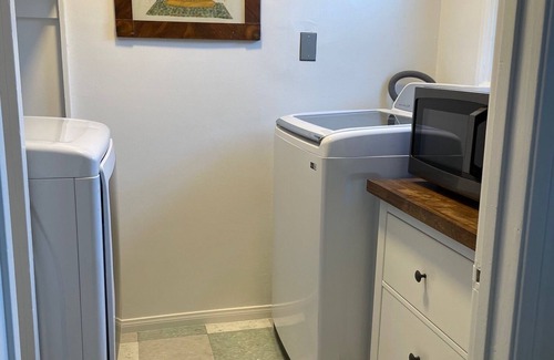 La Mesa House | ADORABLE & newly remodeled house near La Mesa Village & 20 min to the beaches!