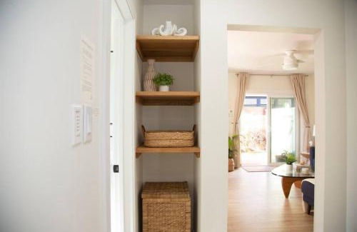 Del Mar House | Adorable Octopus Hideaway: 2 min walk to the beach