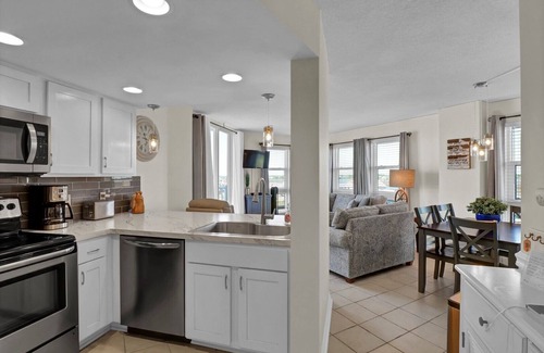 Sneads Ferry Condo | Adorable one bedroom oceanfront condo