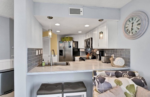 Sneads Ferry Condo | Adorable one bedroom oceanfront condo