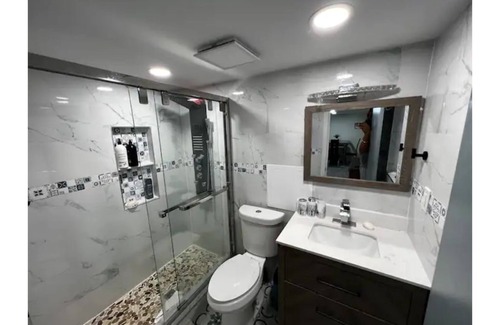 Mineola Apartment | Adorable, one bedroom apartment in New Hyde Park