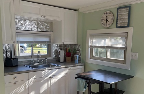 Upper Peninsula Michigan Cabin | Adorable one bedroom cabin on Little Lake, centrally located near Trail 8