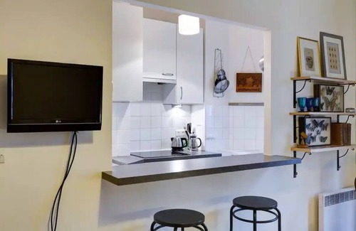 15th Arrondissement Apartment | Adorable Parisian Flat 15eme